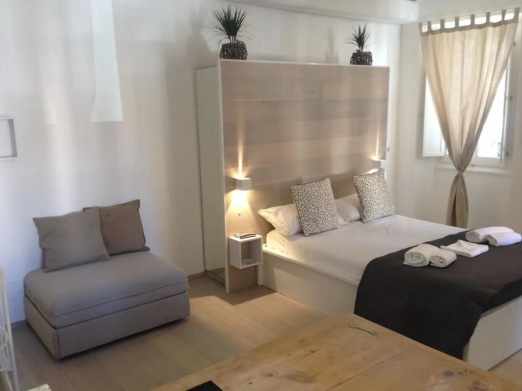 La Casetta Al Colosseo Apartment Rome