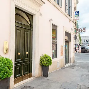 Bed & Breakfast Buonanotte Colosseo, Rom